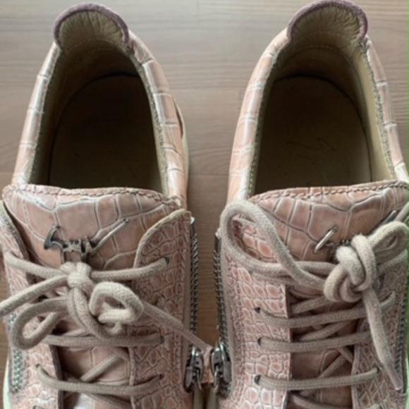 Giuseppe Zanotti GAIL Sneaker, Light Pink Croc Print/Silver Zip Detailing - Picture 3 of 3
